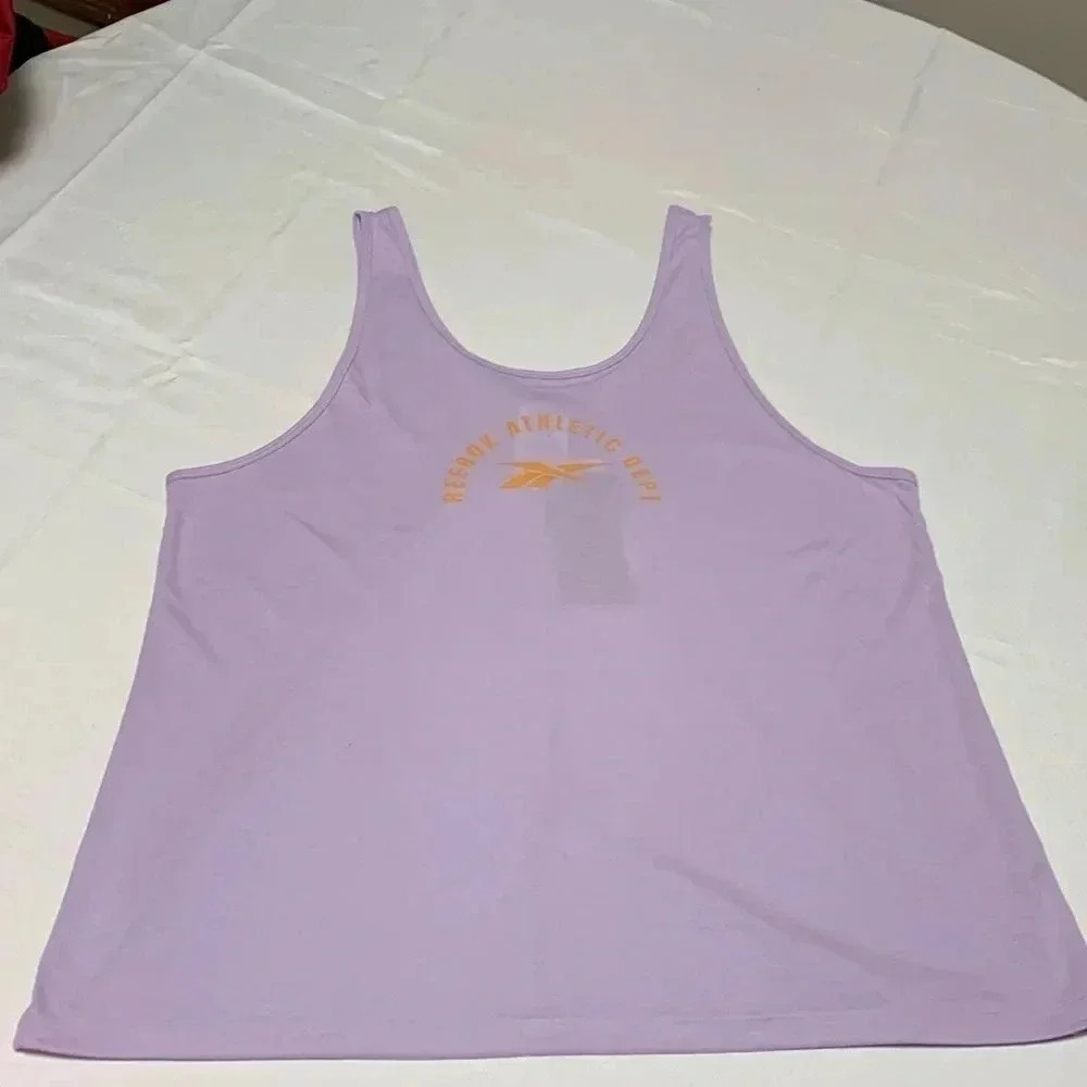 REEBOK Women’s Shirt, Size XL.